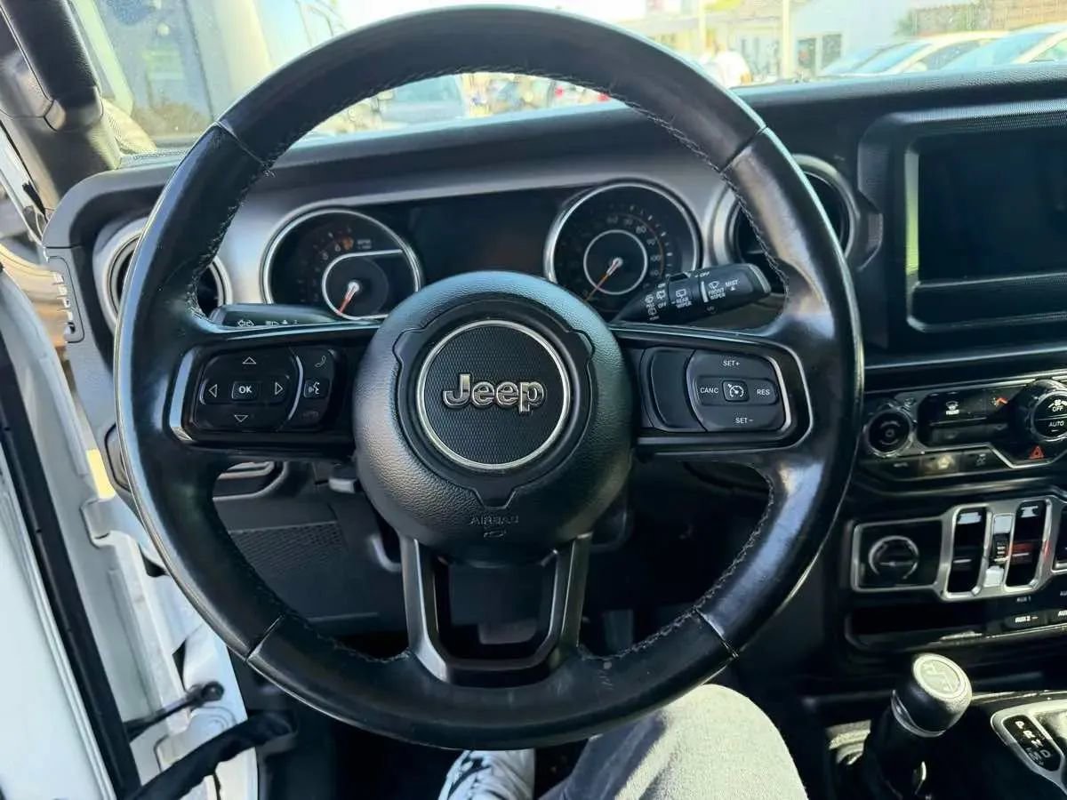 Used 2018 Jeep Wrangler Unlimited Sport S AWD/4WD image 19
