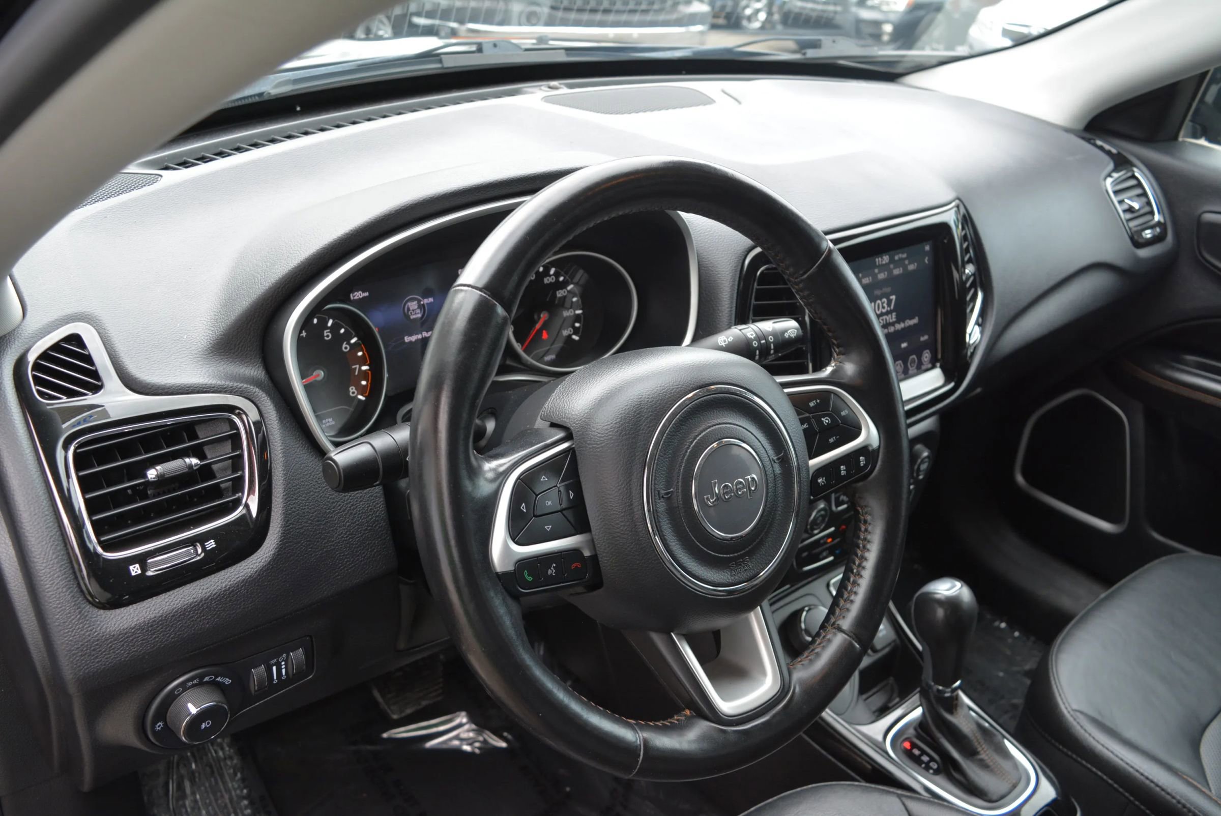 Used 2021 Jeep Compass Limited image 30