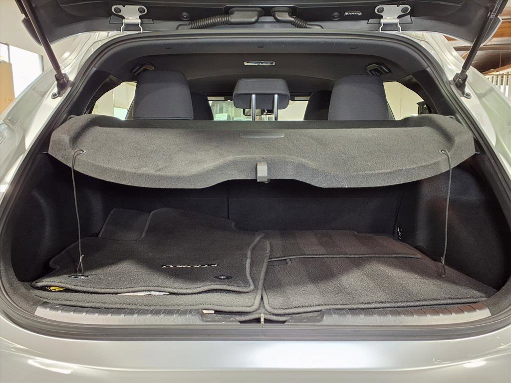 Used 2019 Toyota Corolla SE w/ Carpet Mat Package image 6