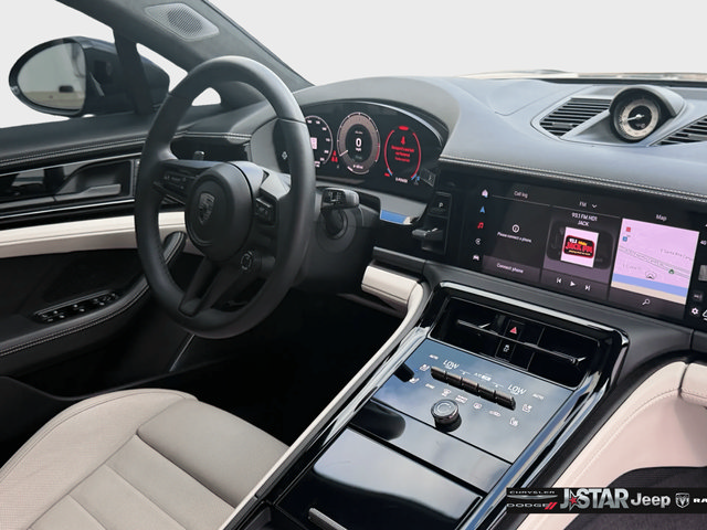 Used 2025 Porsche Panamera Turbo AWD/4WD image 21