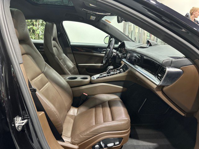 Used 2018 Porsche Panamera 4 AWD/4WD image 39