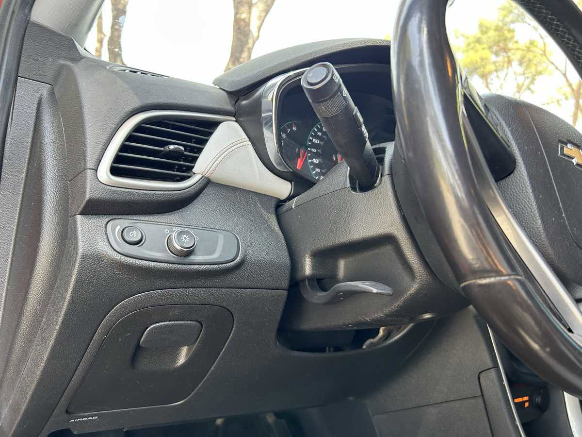 Used 2019 Chevrolet Trax LT w/ Driver Confidence Package FWD image 16