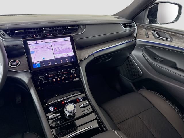 New 2025 Jeep Grand Cherokee L Overland w/ Luxury Tech Group IV image 23