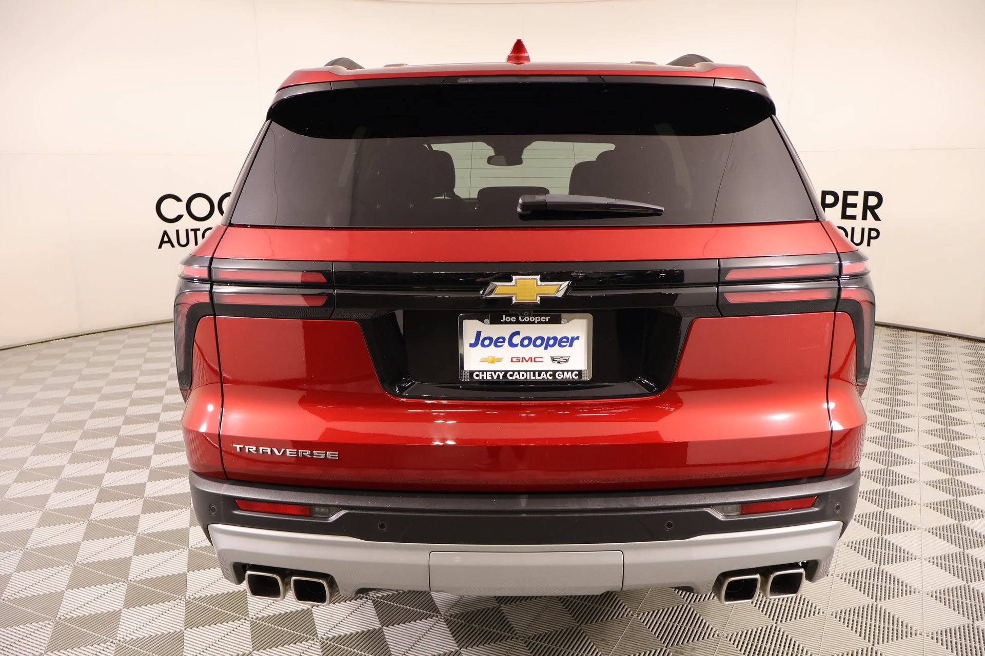 Used 2025 Chevrolet Traverse LT FWD image 22