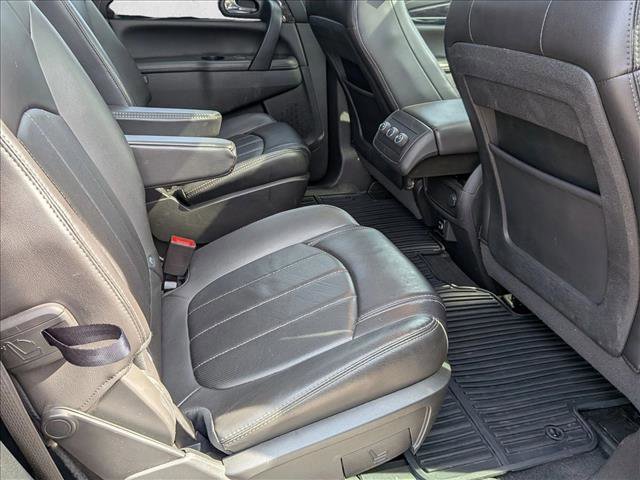 Used 2017 Buick Enclave Leather FWD image 21