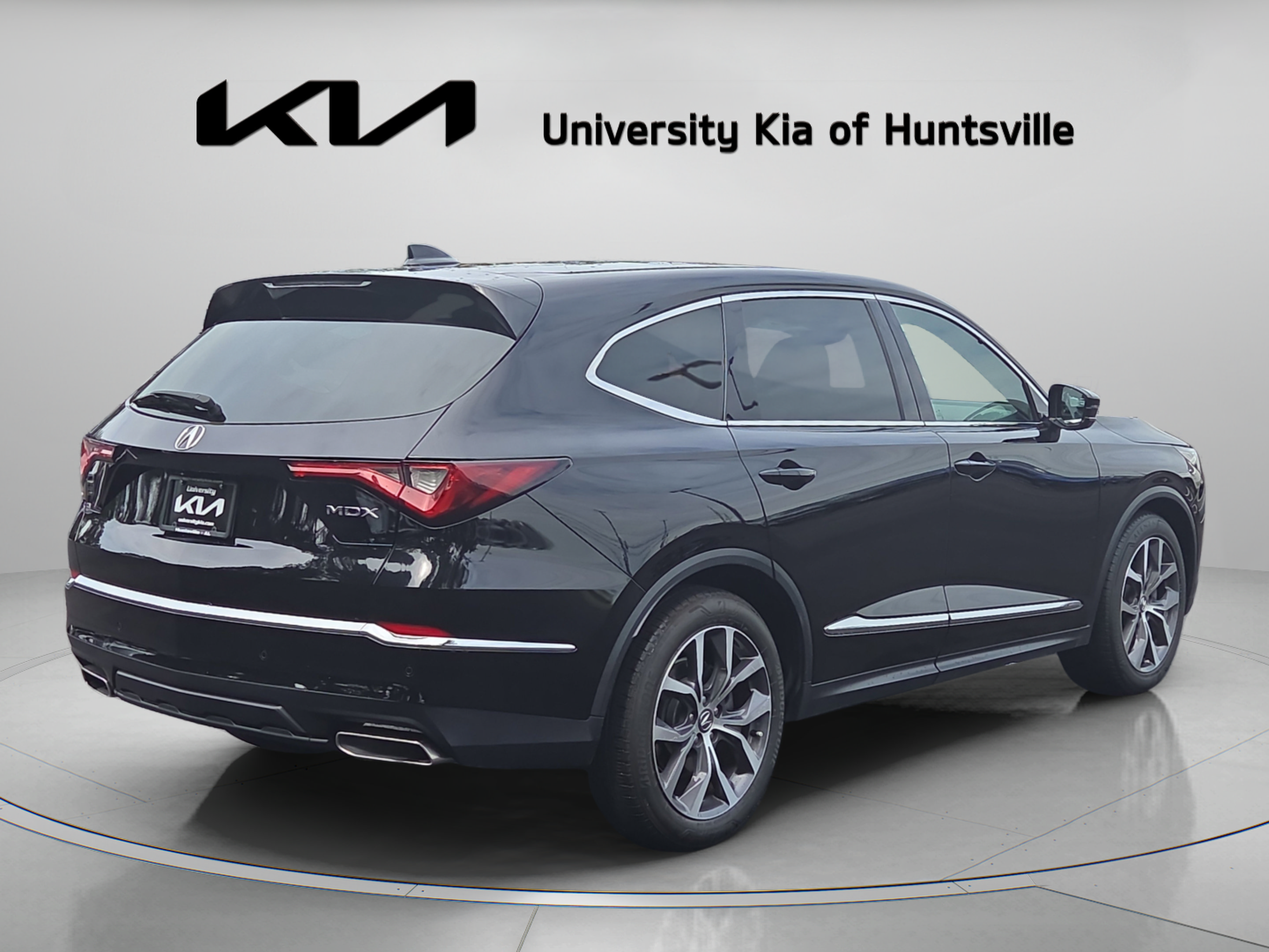 Used 2023 Acura MDX FWD w/ Technology Package image 7