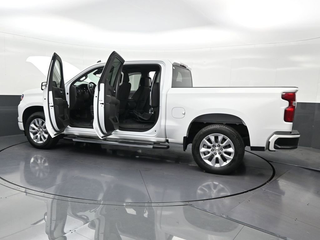 Used 2024 Chevrolet Silverado 1500 Custom RWD image 34