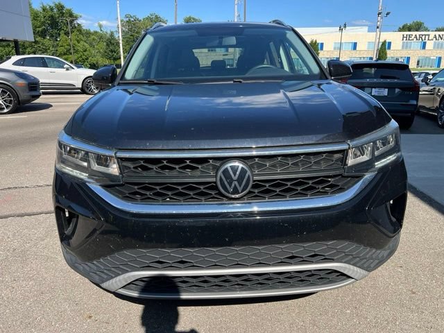 Used 2022 Volkswagen Taos SE FWD image 7