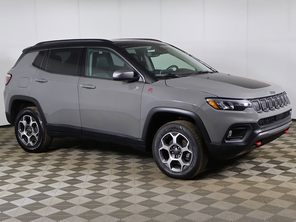 Used 2022 Jeep Compass Trailhawk w/ Sun and Sound Group image 2