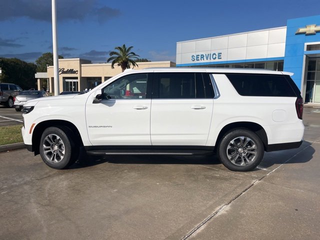 New 2026 Chevrolet Suburban LS image 3