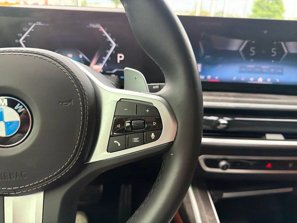 Used 2025 BMW X7 xDrive40i w/ M Sport Package AWD/4WD image 20