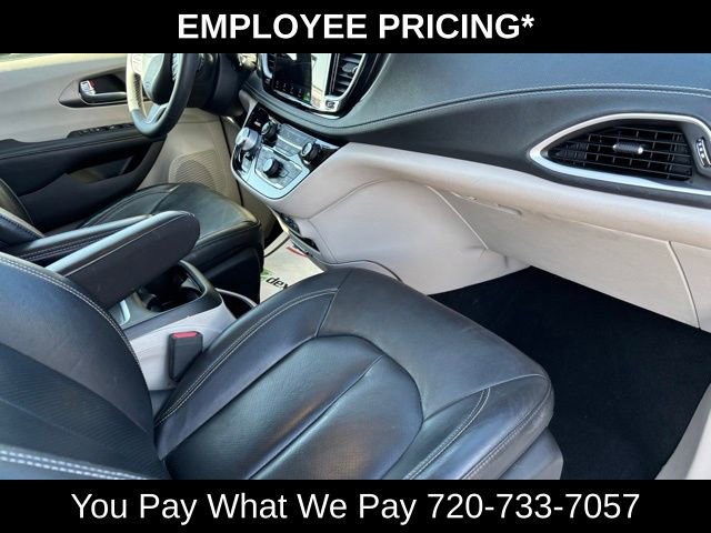 Used 2022 Chrysler Pacifica Touring-L FWD image 22