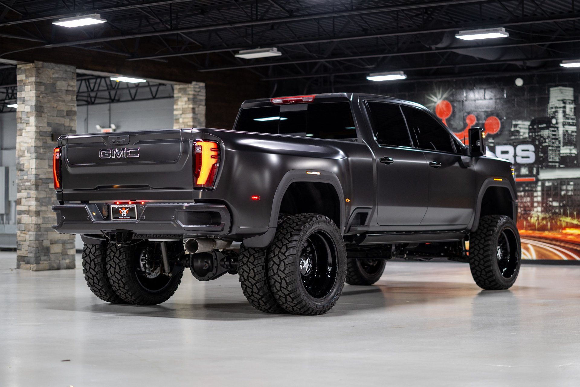 Used 2026 GMC Sierra 3500 Denali Ultimate AWD/4WD image 23