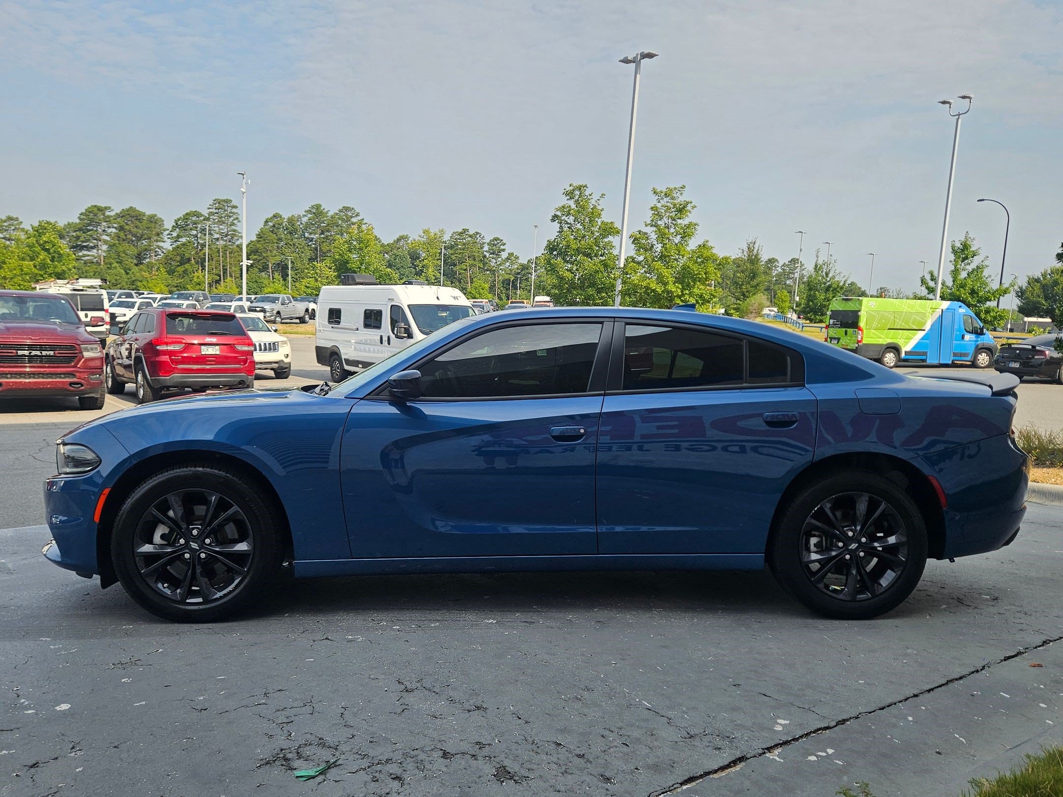 Used 2023 Dodge Charger SXT w/ Blacktop Package AWD/4WD image 4