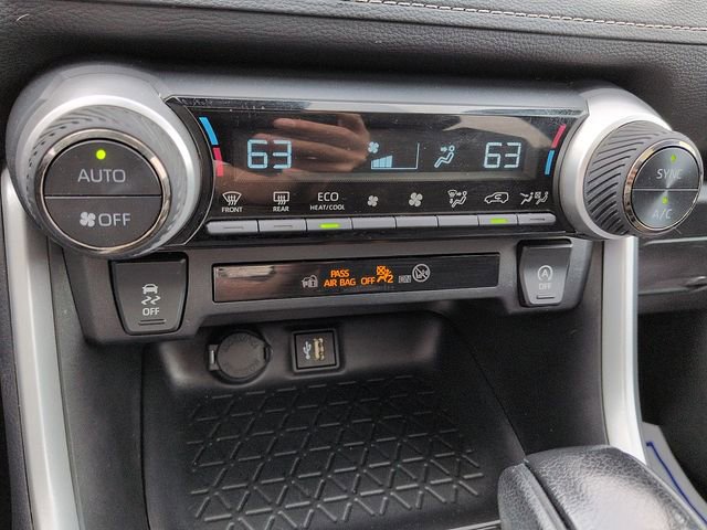 Certified 2024 Toyota RAV4 XLE w/ Convenience Package FWD image 24