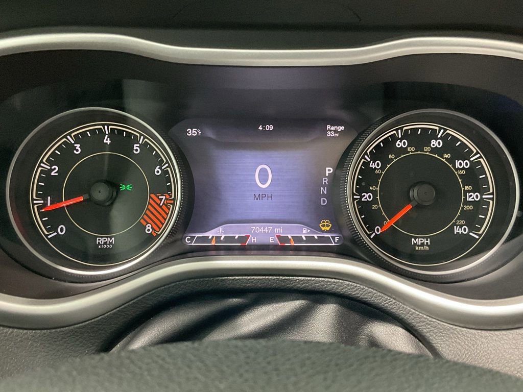 Used 2015 Jeep Cherokee Trailhawk w/ Comfort/Convenience Group image 10