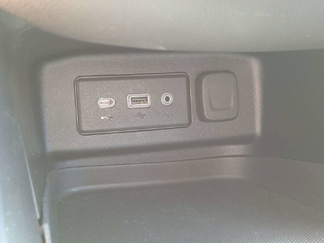 Used 2020 Chevrolet Equinox LT FWD image 33