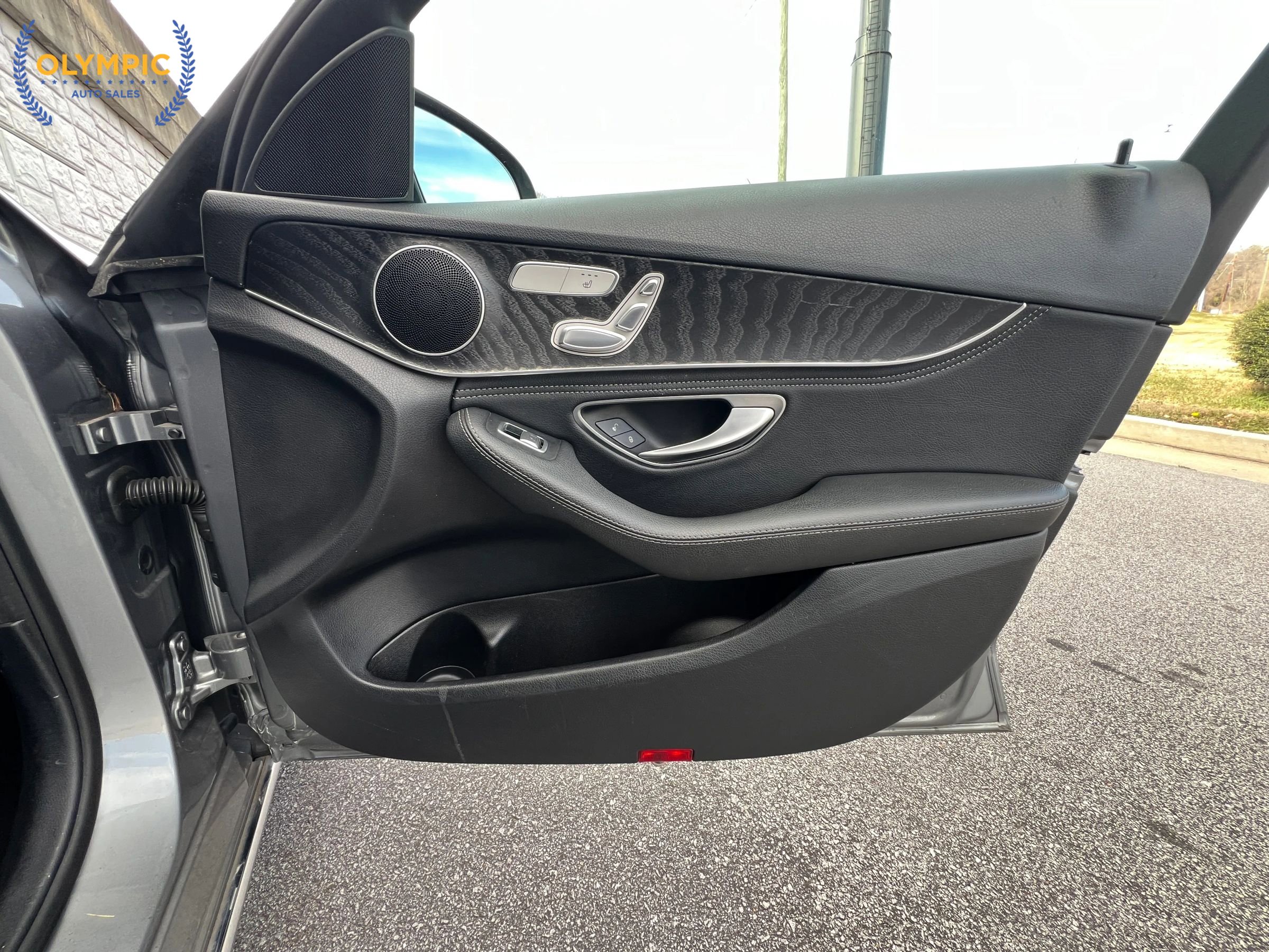 Used 2016 Mercedes-Benz C 300 4MATIC Sedan w/ Premium 1 Package image 39