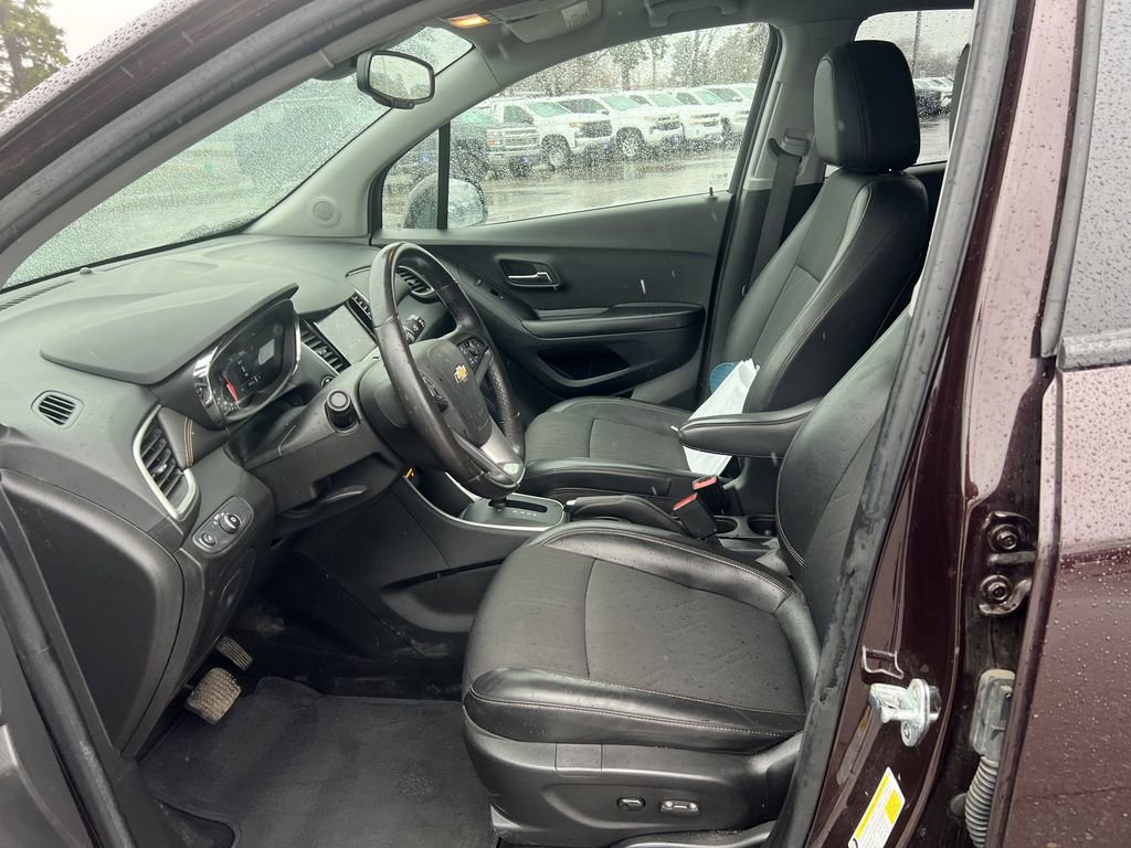 Certified 2022 Chevrolet Trax LT w/ Driver Confidence Package AWD/4WD image 15