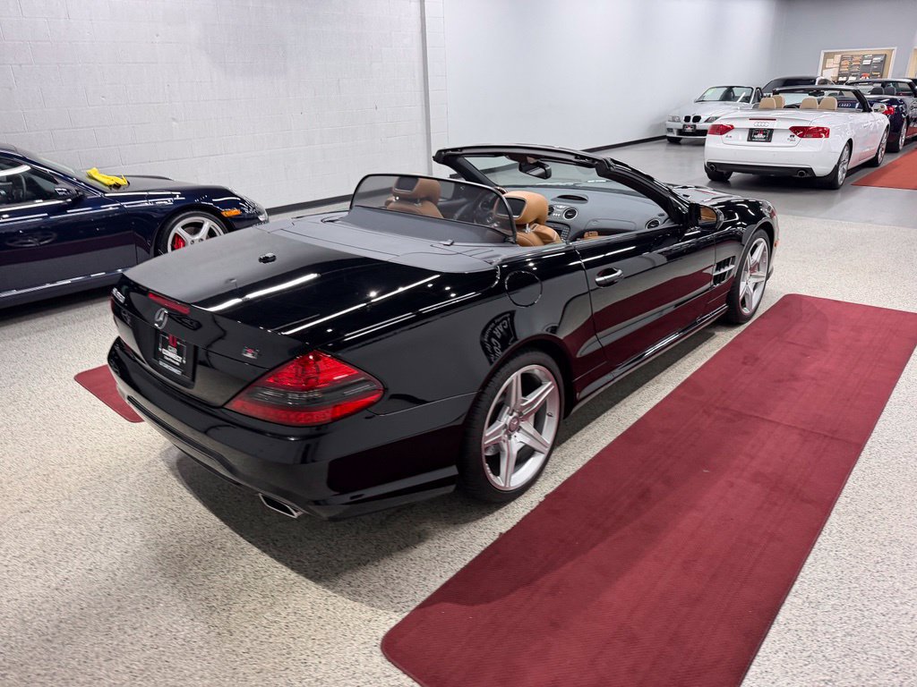Used 2012 Mercedes-Benz SL 550 image 15
