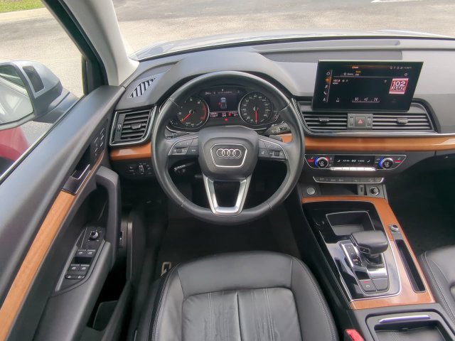 Used 2021 Audi Q5 2.0T Premium w/ Convenience Package AWD/4WD image 18