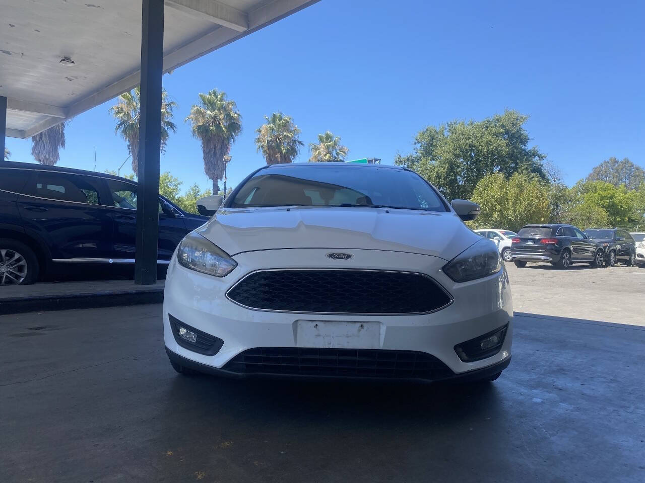 Used 2017 Ford Focus SEL FWD image 3