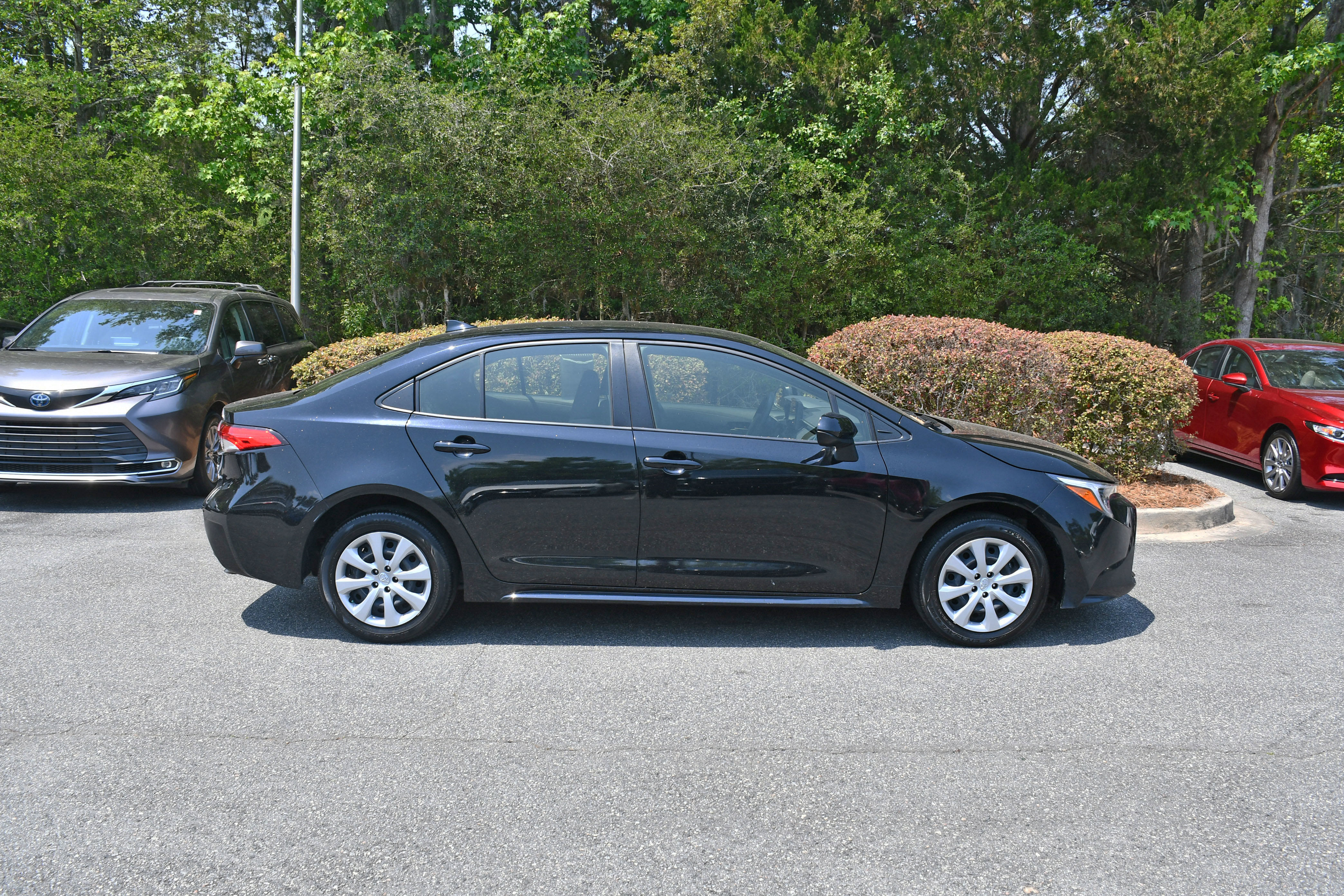 Certified 2024 Toyota Corolla LE FWD image 5