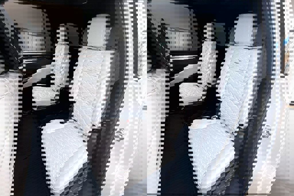 New 2026 Cadillac Escalade Platinum Sport w/ LPO, ONYX Package image 10