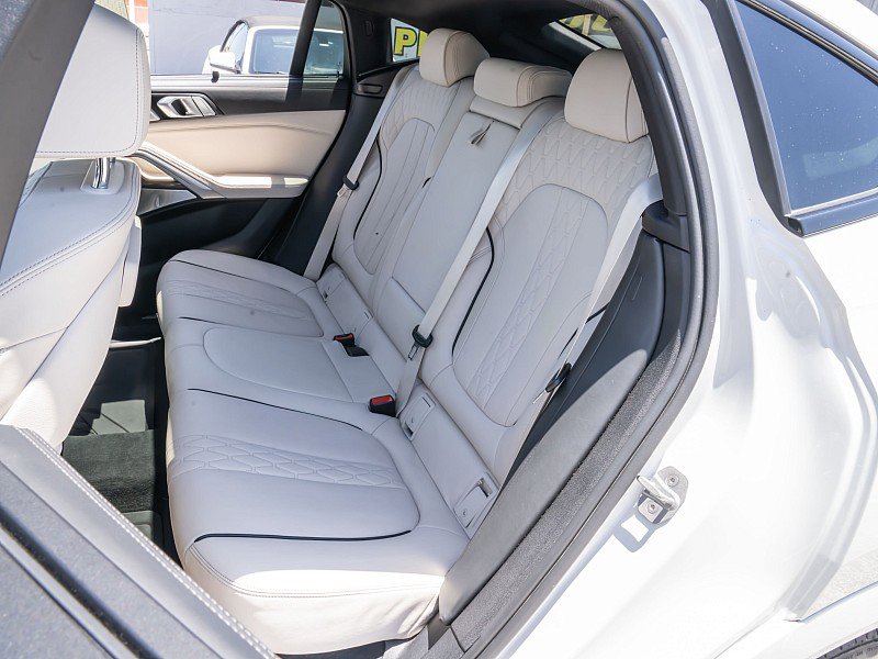 Used 2020 BMW X6 M50i w/ Executive Package AWD/4WD image 17