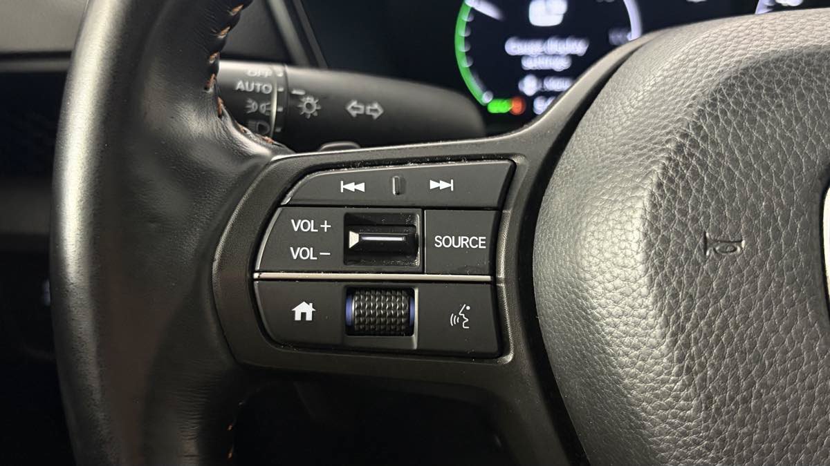 Used 2025 Honda CR-V Sport image 17
