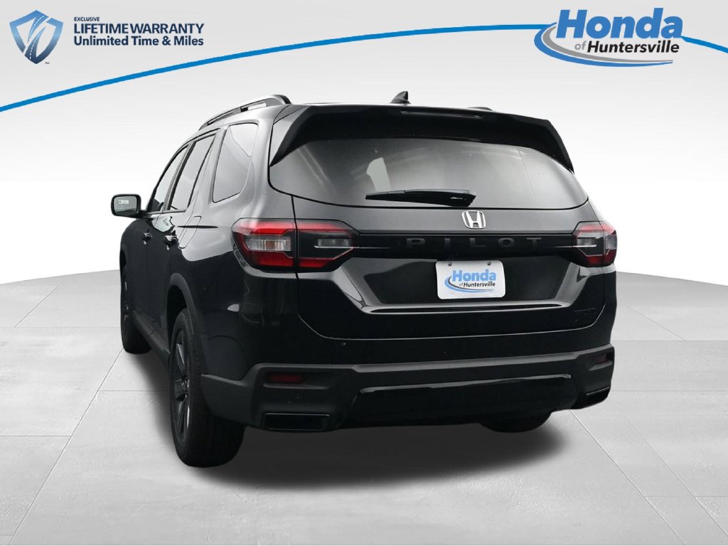 New 2026 Honda Pilot Sport image 7