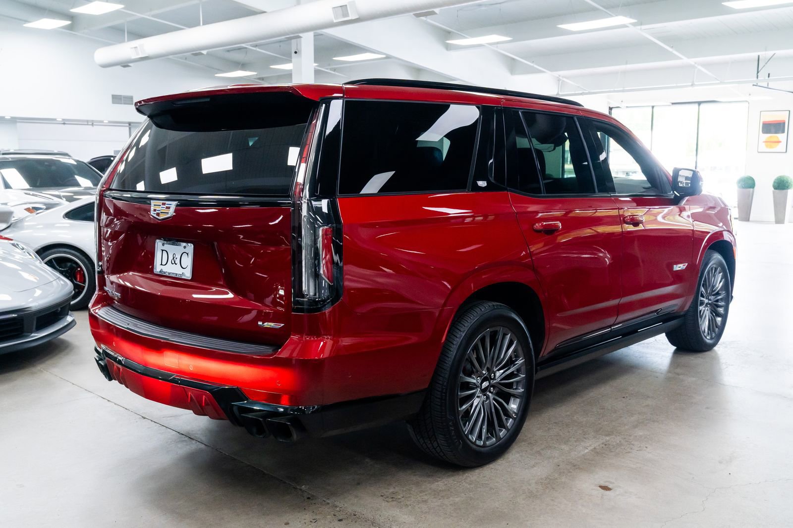 Used 2023 Cadillac Escalade V AWD/4WD image 6