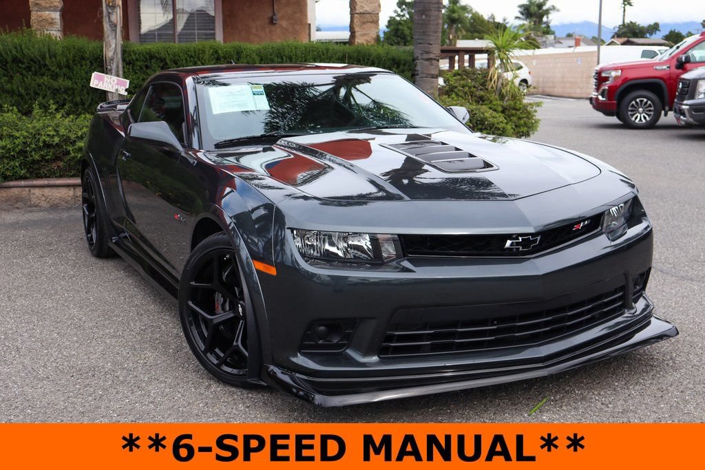 Used 2015 Chevrolet Camaro Z/28 RWD image 2