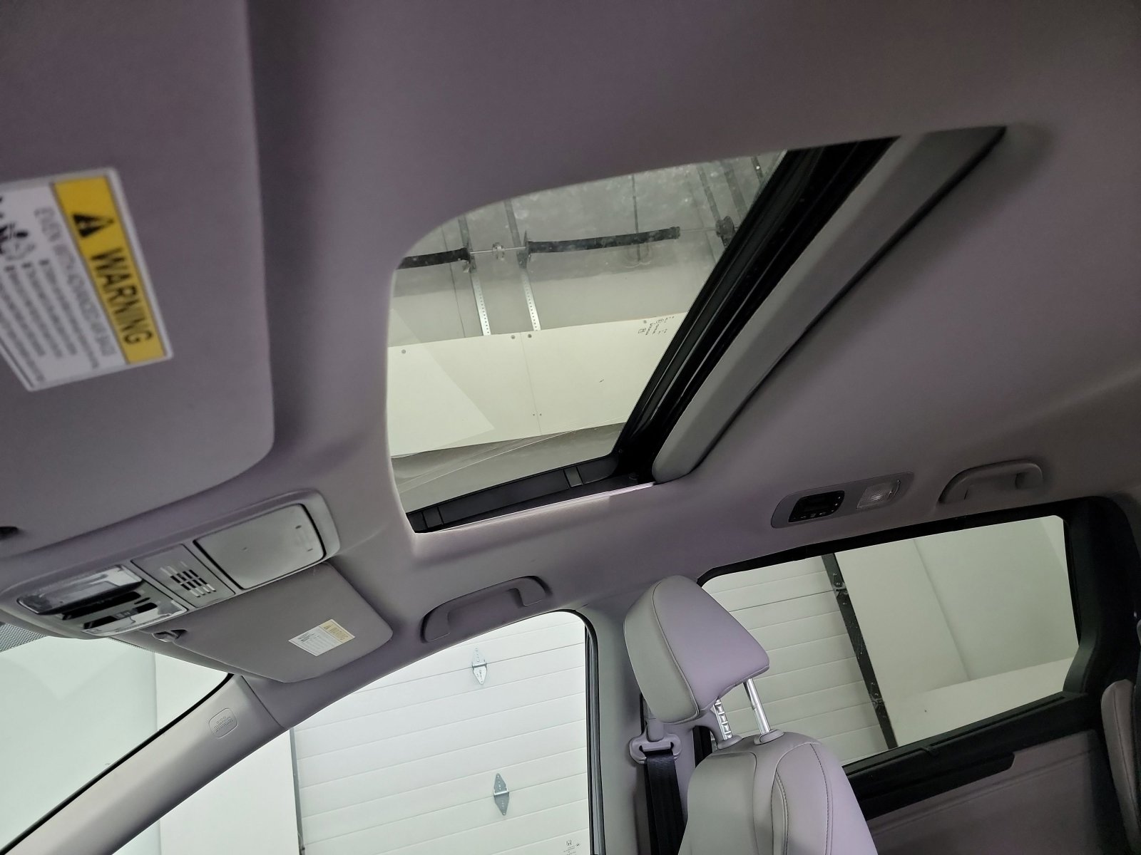 Used 2023 Honda Odyssey EX-L image 24