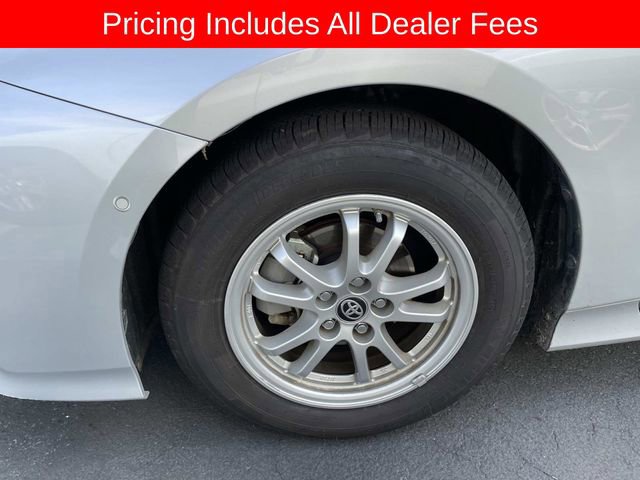 Used 2018 Toyota Prius Three w/ Advanced Technology Package FWD image 7
