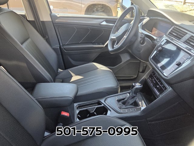 Used 2023 Volkswagen Tiguan SE FWD image 9