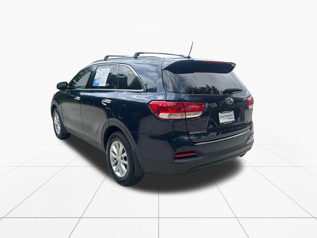 Used 2017 Kia Sorento FWD image 6