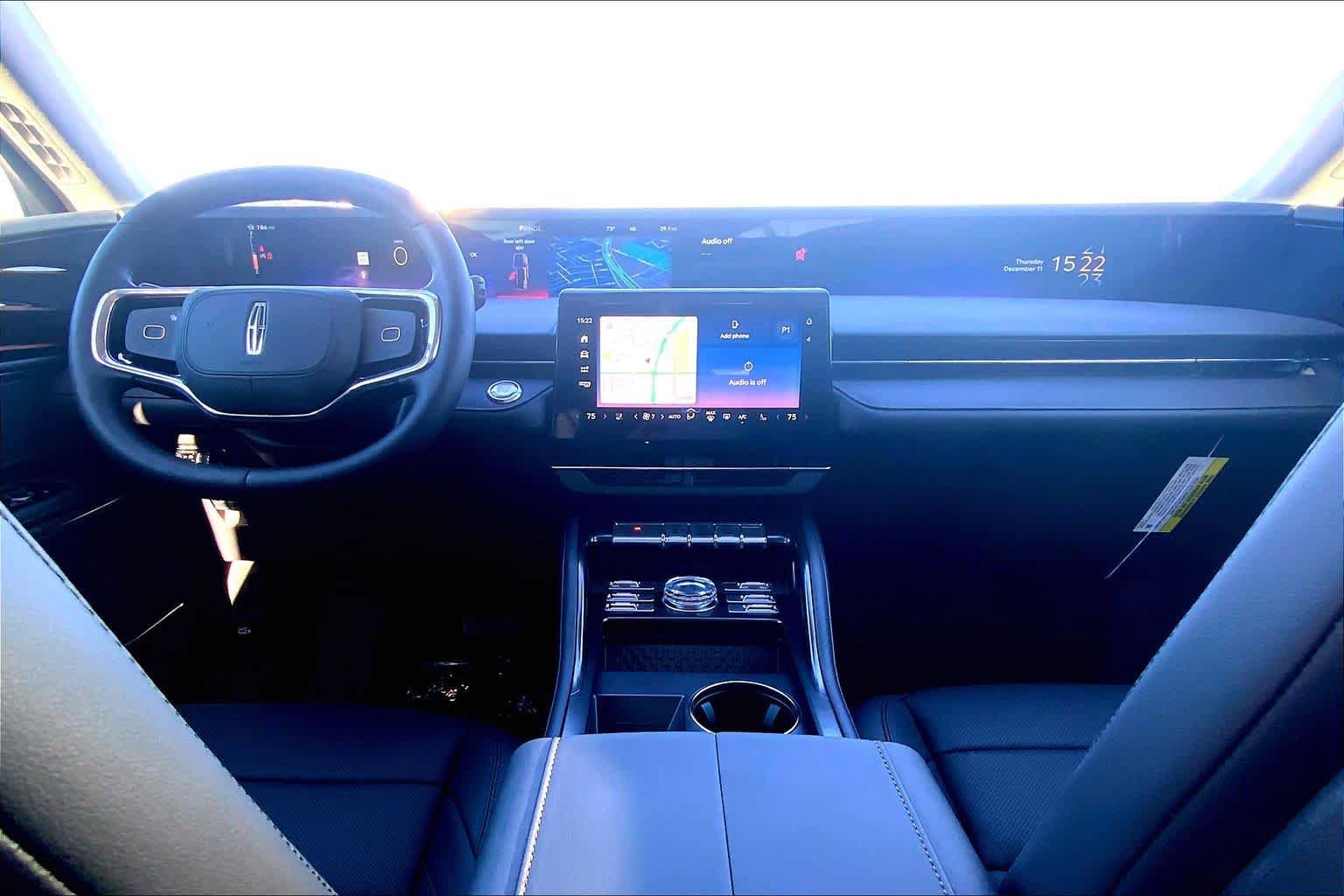 New 2026 Lincoln Nautilus Premier w/ Jet Appearance Package AWD/4WD image 5