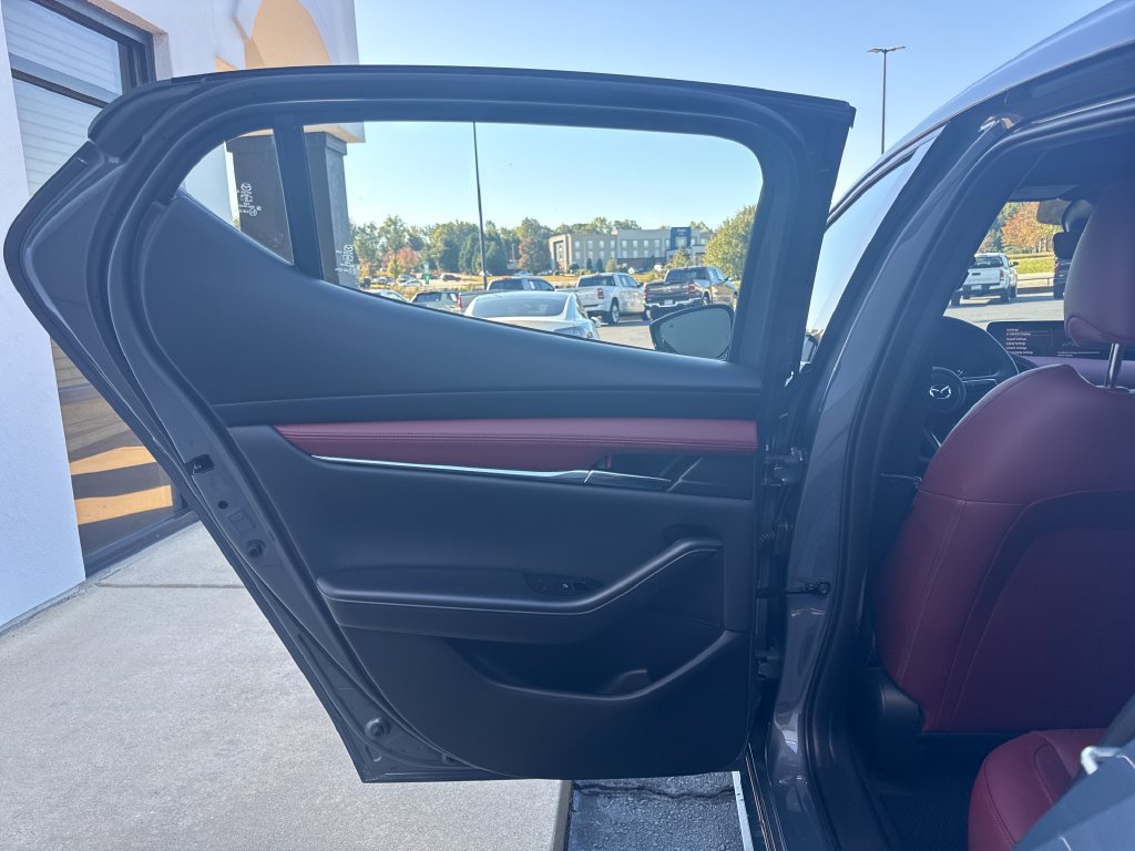 New 2026 MAZDA MAZDA3 Hatchback w/Premium Plus Pkg AWD/4WD image 18