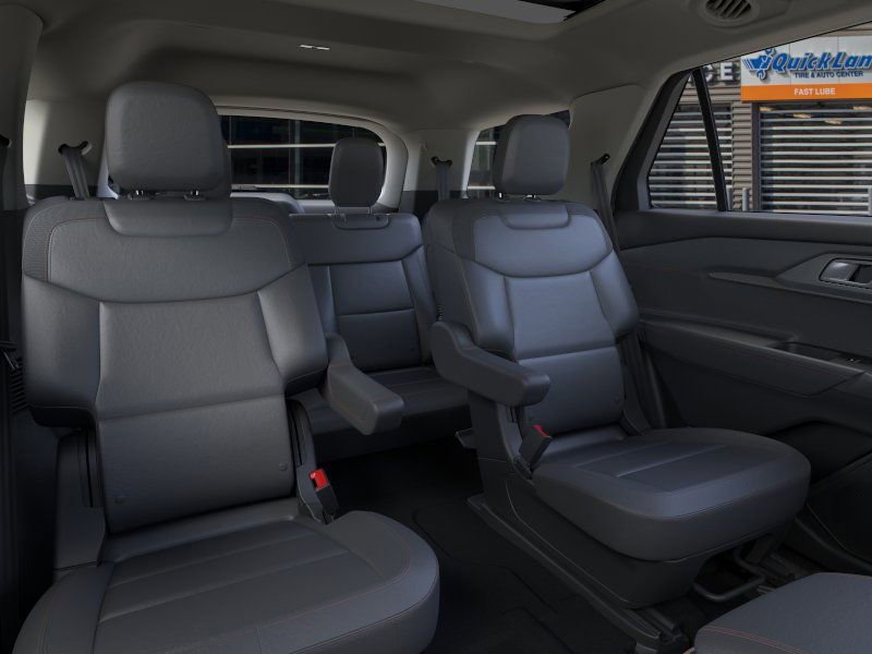 Used 2025 Ford Explorer Active w/ Active Comfort Package AWD/4WD image 12