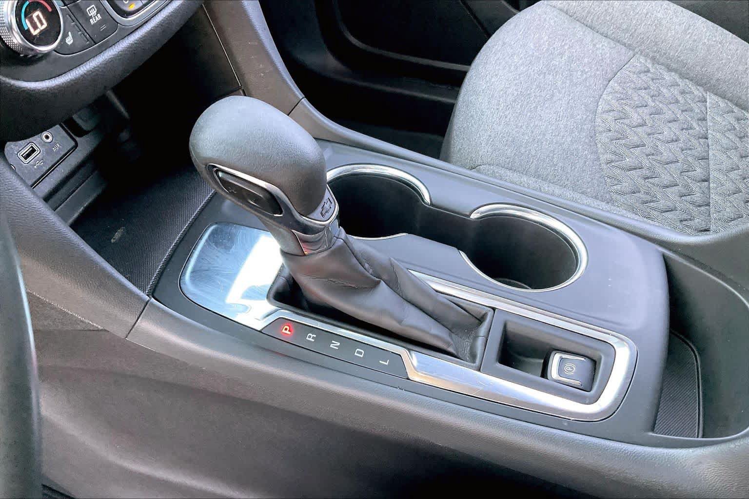 Used 2024 Chevrolet Equinox LT FWD image 16