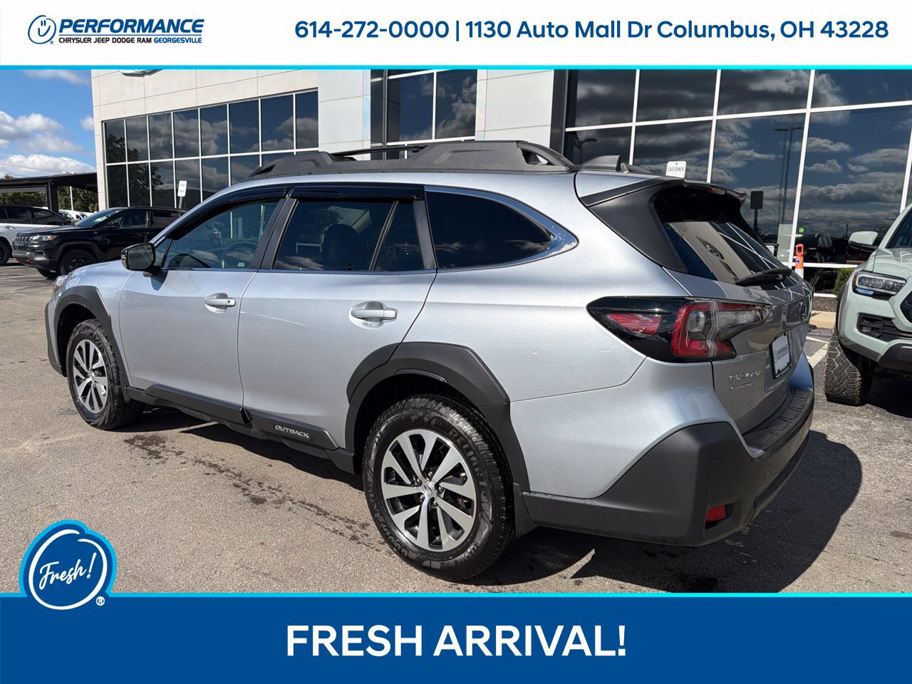 Used 2025 Subaru Outback Premium AWD/4WD image 7