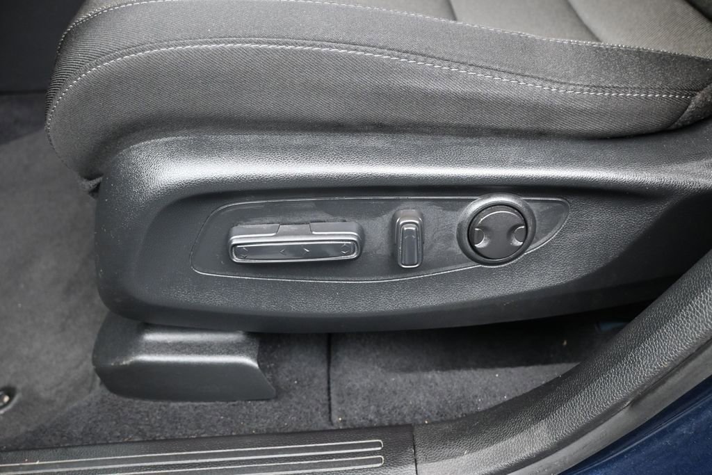 Certified 2023 Honda CR-V EX image 17