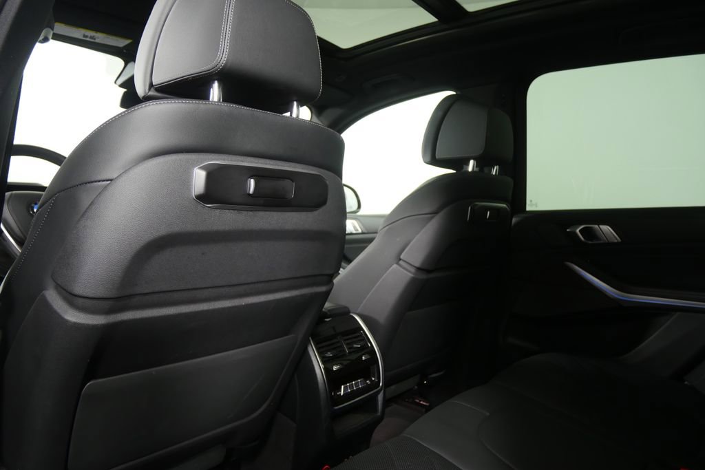 Used 2024 BMW X5 xDrive40i image 17