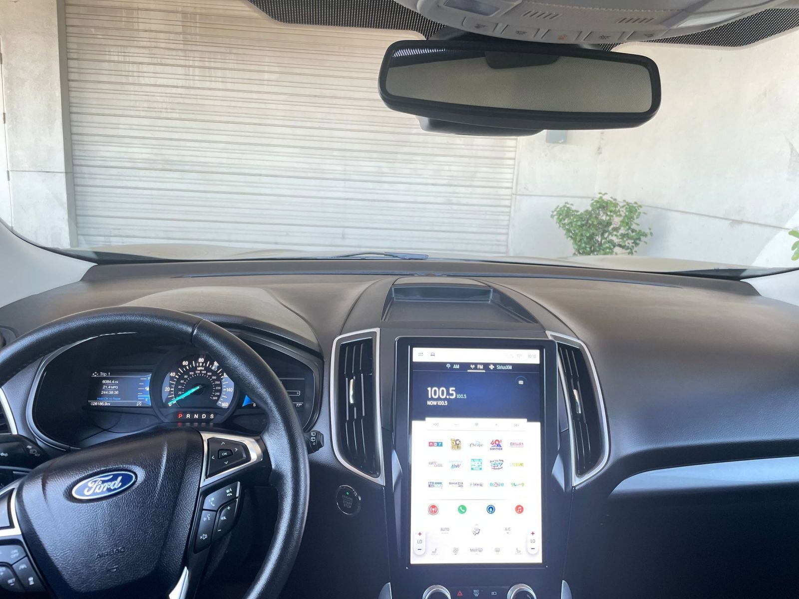 Used 2024 Ford Edge SEL image 33