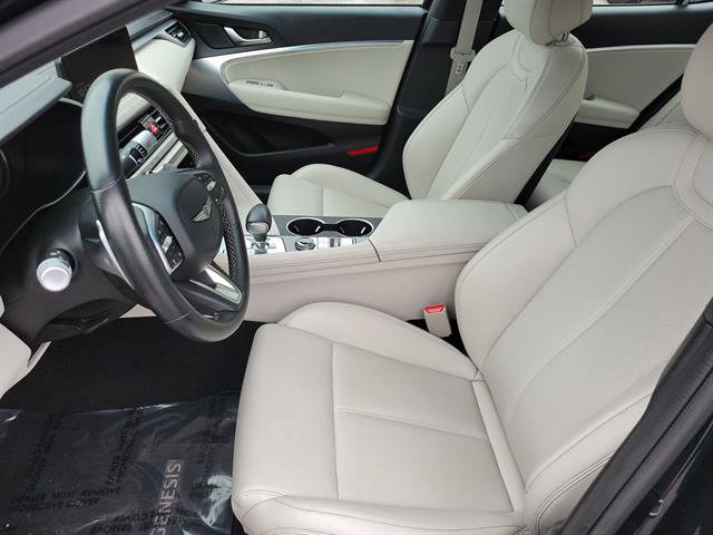 Used 2024 Genesis G70 2.5T image 3