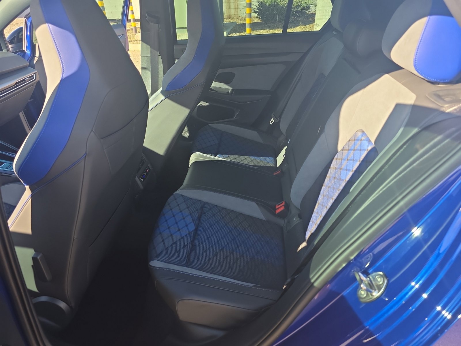 Certified 2025 Volkswagen Golf w/ Euro Style Package image 17