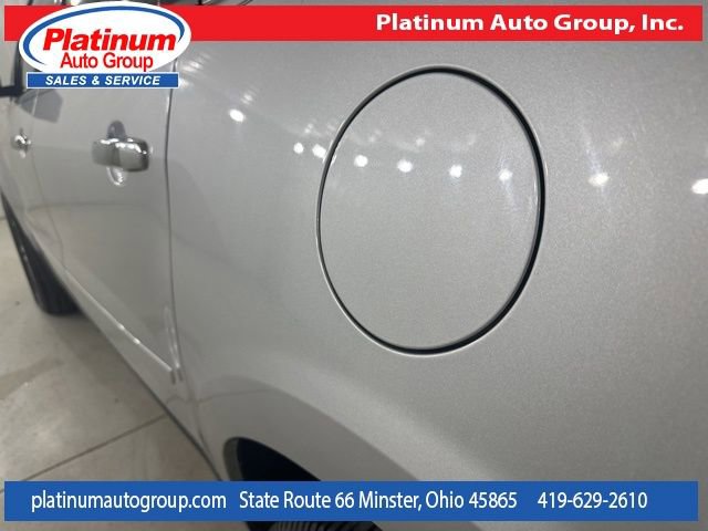 Used 2017 Chevrolet Traverse LT image 36