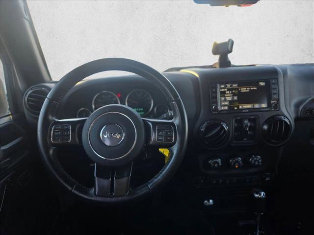 Used 2017 Jeep Wrangler Unlimited Sahara image 13