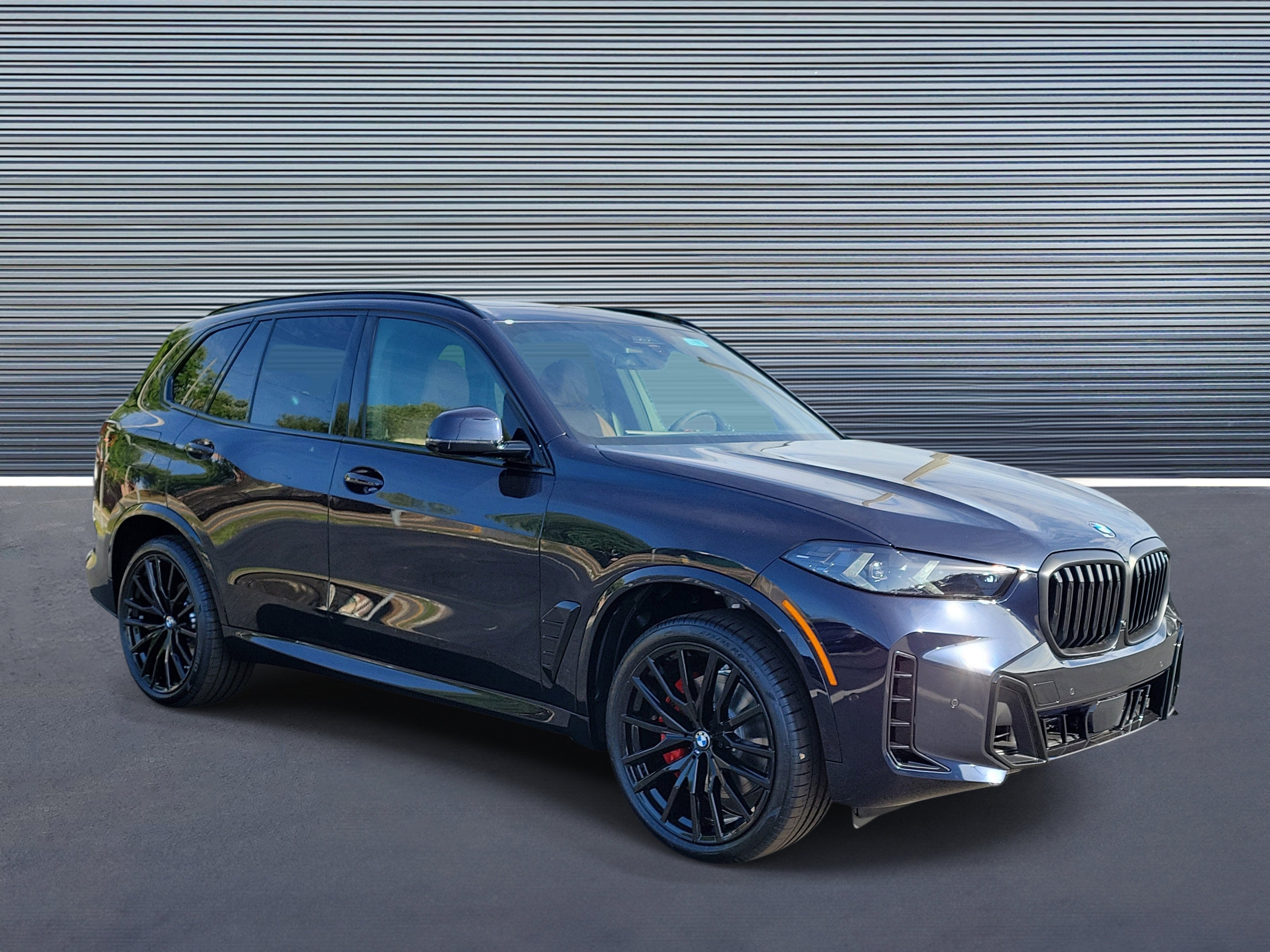 New 2026 BMW X5 sDrive40i w/ M Sport Package image 2